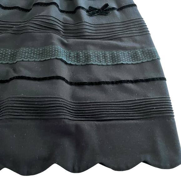 Red Valentino Black Short Sleeve Lace Velvet Trim Scalloped Knee Length Dress L - Picture 9 of 14